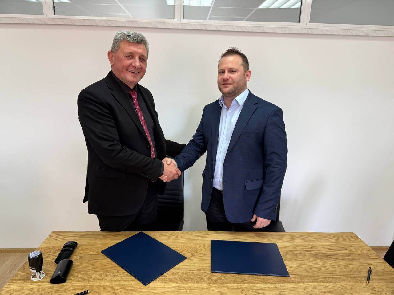 Потписан Меморандум о сарадњи између ЈУ Службени гласник Републике Српске и Института историјских наука Универзитета у Источном Сарајеву