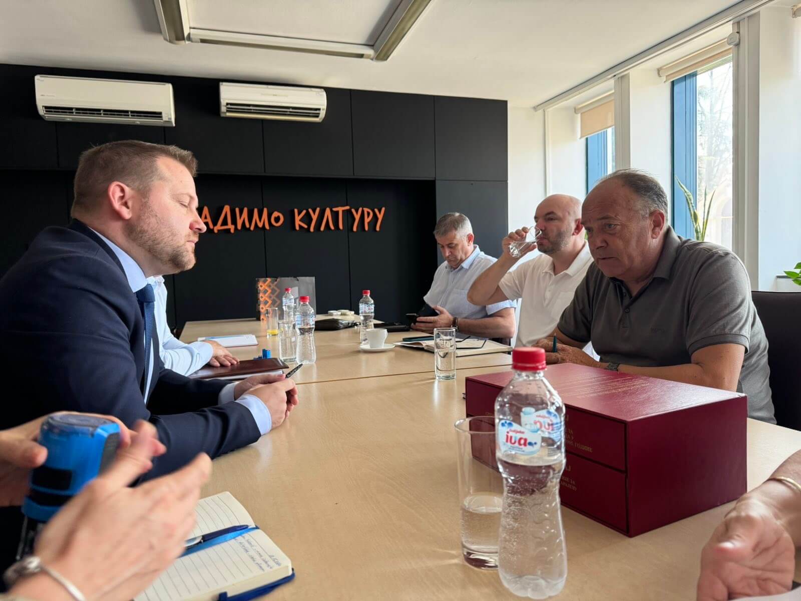 Јачање сарадње између Јавног предузећа Службени гласник и Јавне установе Службени гласник Републике Српске